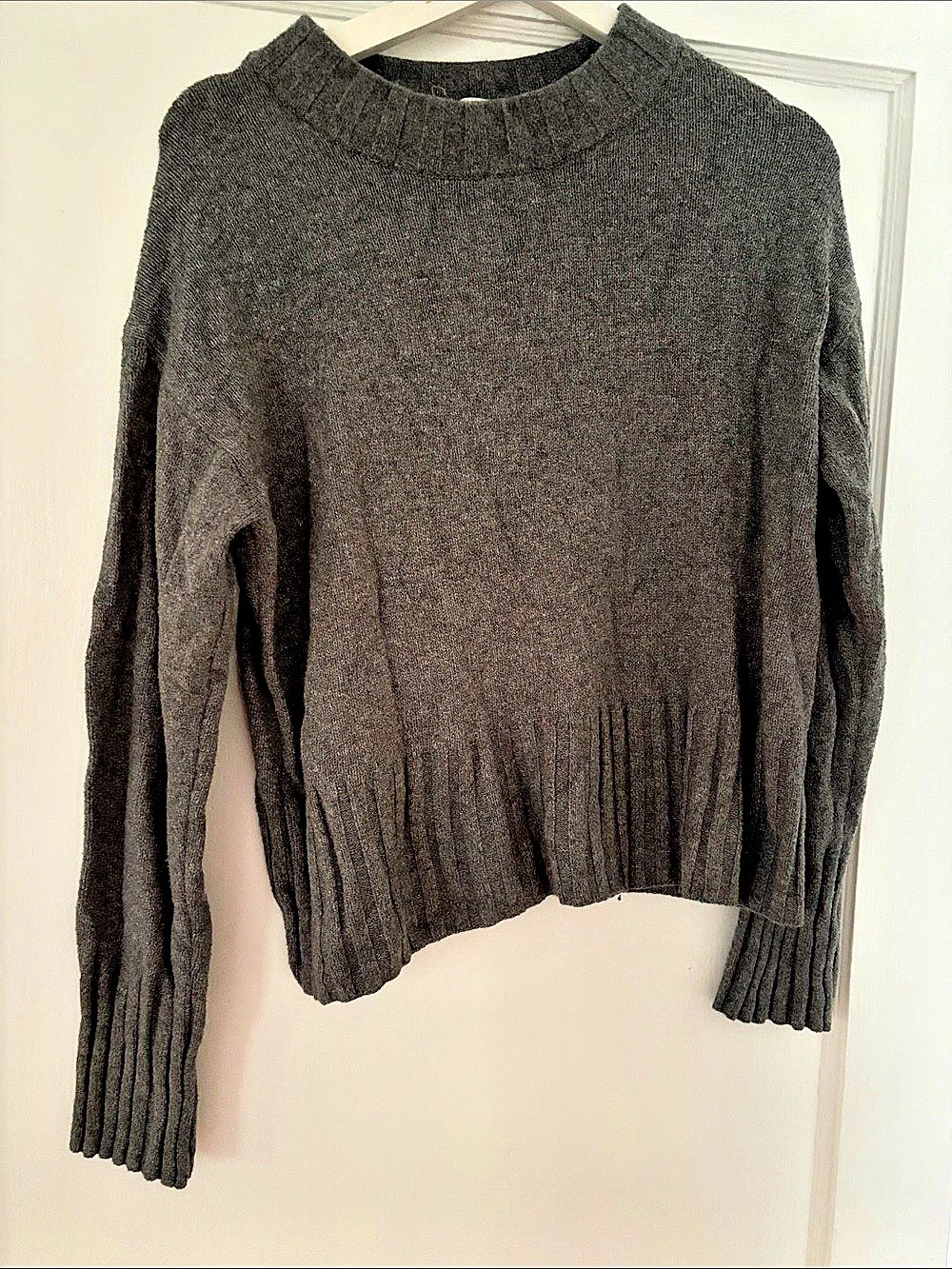 GAP Cashsoft Crew Neck Sweater in Gray